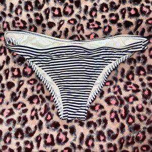 🤩3for$10🤩 Victoria’s Secret small bikini bottoms. Blue and white stripes.
